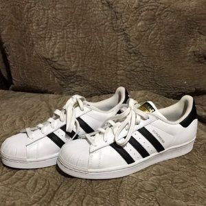 Adidas Sneakers